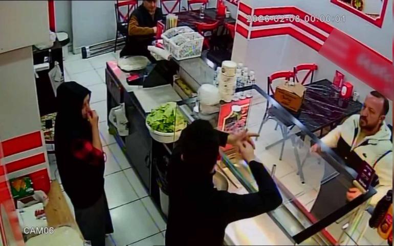 Beyoğlunda çiğ köfteciyi sanal medya ünlüsünün adıyla dolandırdı: Mahmut abi deyince akan sular durdu