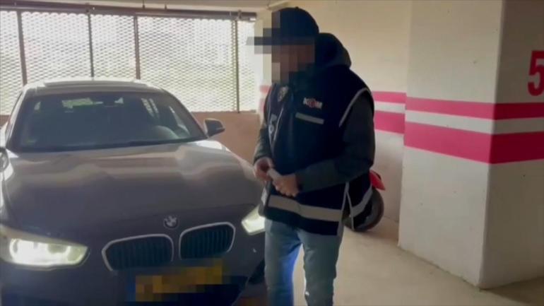 İstanbulda kaçakçılara yönelik operasyonda 11 lüks araca el konuldu; 14 şüpheli yakalandı