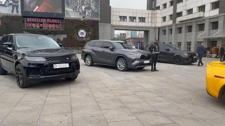 İstanbulda kaçakçılara yönelik operasyonda 11 lüks araca el konuldu; 14 şüpheli yakalandı