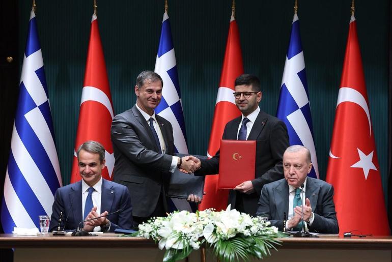 Cumhurbaşkanı Erdoğan: Mevcut meseleler çözümsüz değildir