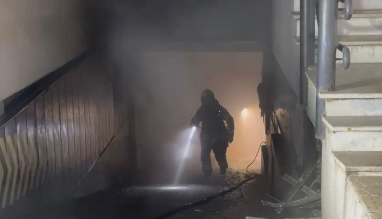 Maltepede oto tamirhanesinde yangın; 3 kişi dumandan etkilendi