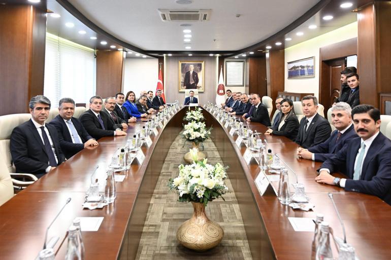 Bakan Gürlek: Yargı süreçlerinin daha kısa sürede sonuçlanması için katkı sağlayacağız