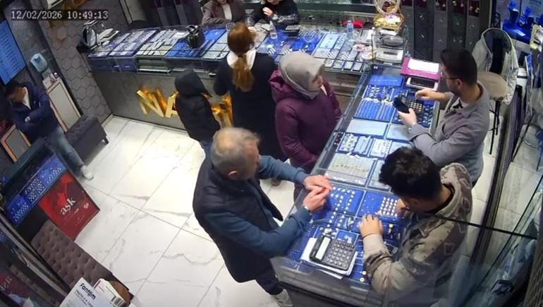 Sahte altın zinciri bozdurmak istedi o anlar kameralara yansıdı