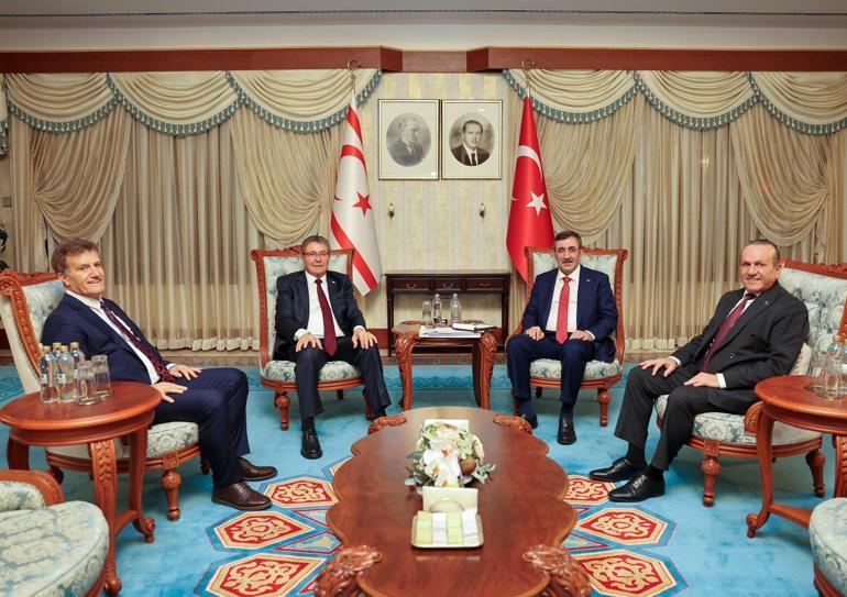 Cumhurbaşkanı Yardımcısı Yılmaz, KKTC Başbakanı Üstel ile bir araya geldi