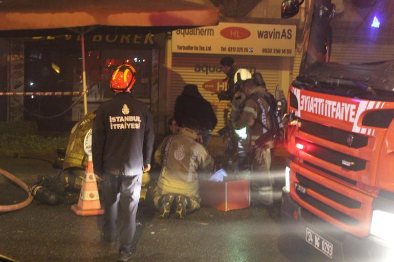 Kağıthanede marangoz atölyesinde yangın; mahsur kalan 11 kişi ile 1 köpek kurtarıldı