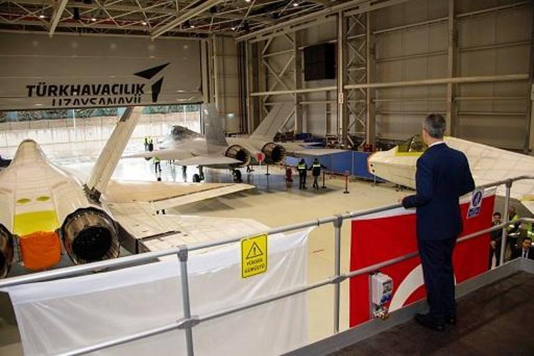 Haluk Görgün, KAAN hangarını ziyaret etti