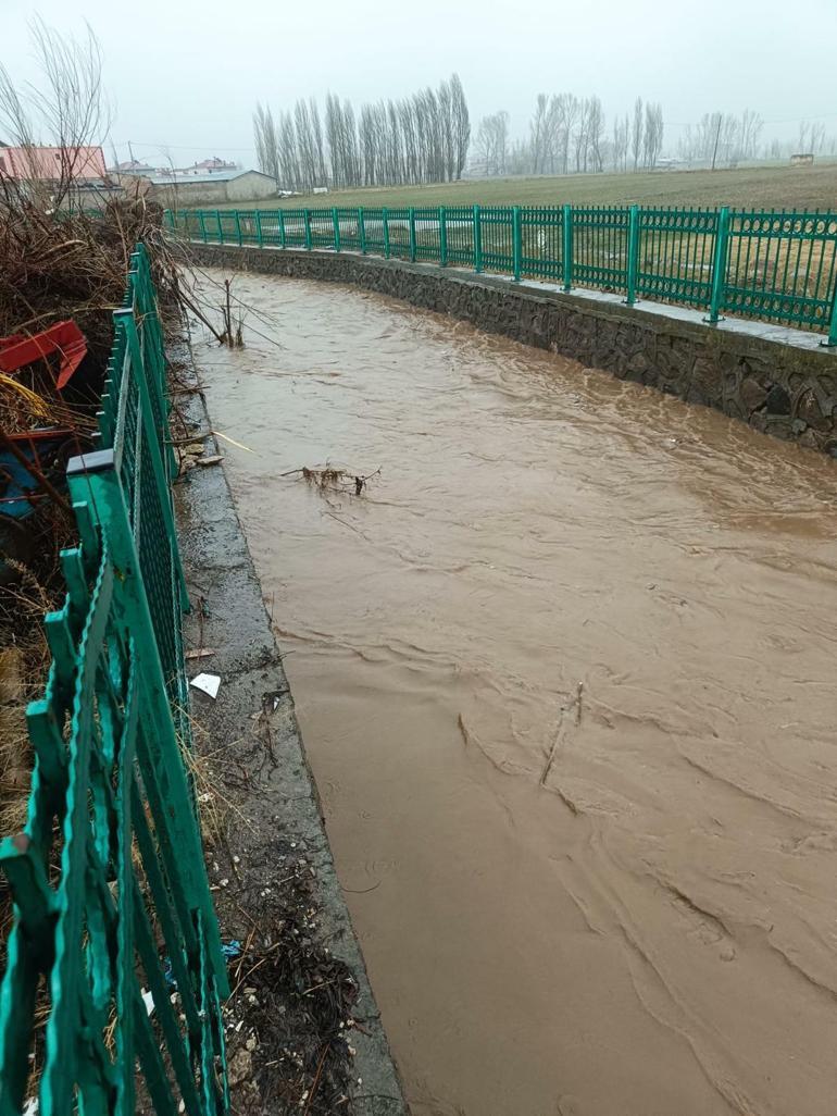 Niğde’de sağanak