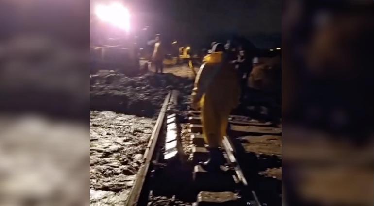 Adıyamanda sağanak, sele neden oldu