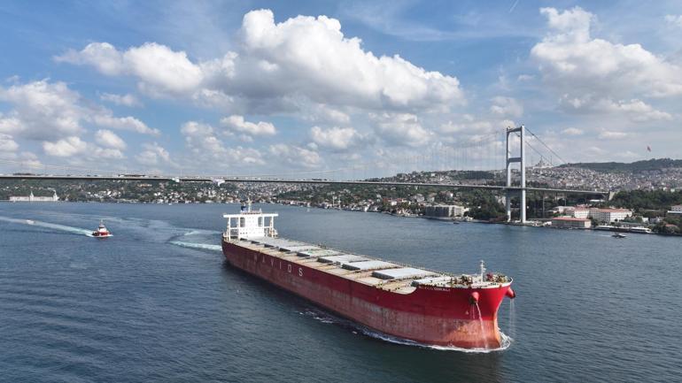 Türk boğazlarından geçen yıl 84 bin 640 gemi geçti