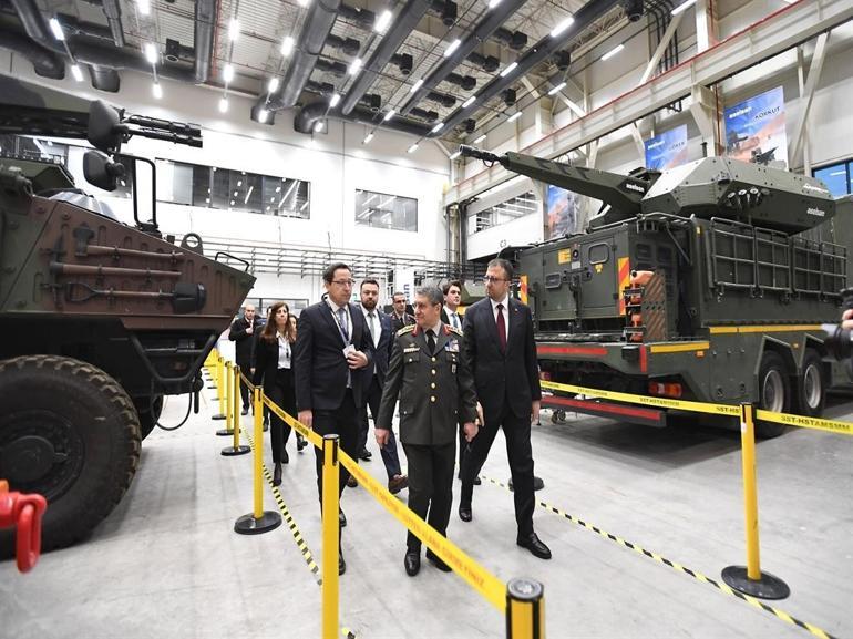 Genelkurmay Başkanı Orgeneral Bayraktaroğlu, ASELSANı ziyaret etti