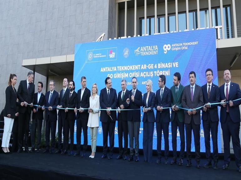 Bakan Kacır: Son 23 yılda sağladığımız desteklerle teknoparklarımızın sayısı 2den 114e çıktı