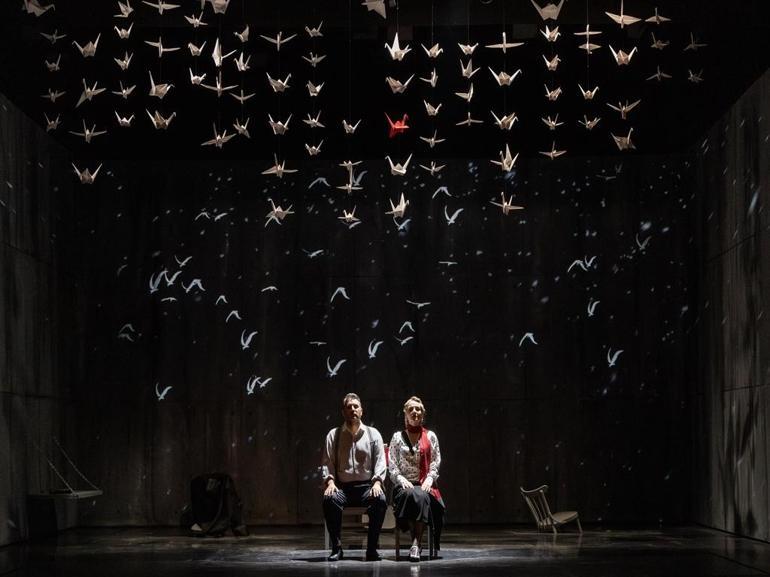 Çağdaş operanın iki yeni eseri Tehlikeli Oyun ve Deli Dumrulun dünya prömiyeri yapıldı