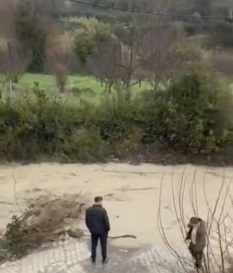 Hatay’da 3 gündür süren sağanak yağış sele yol açtı