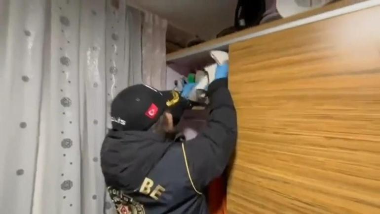 İstanbul merkezli 3 ilde Sahte oturum belgesi düzenleyen şüphelilere operasyon; 9 gözaltı