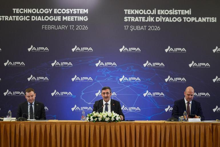 Cevdet Yılmaz: Kalkınma planımızın özünü, dijital ve yeşil dönüşüm oluşturuyor