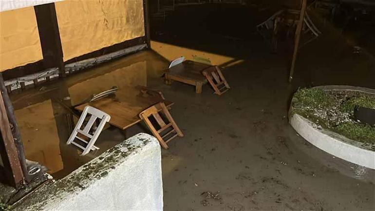 Çanakkale’de sağanak: Kepez Çayı ve Sarıçay taştı