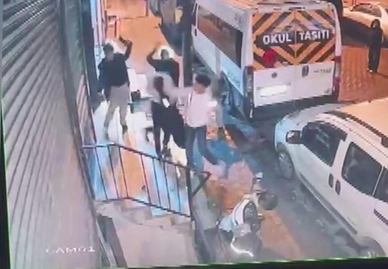 Sultangazide apartman önünde bekleyen 2 çocuğa bıçaklı saldırı: 5 şüpheli yakalandı