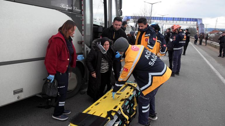 7 kişinin yaralandığı zincirleme kaza sonrası kavga çıktı; 2 gözaltı