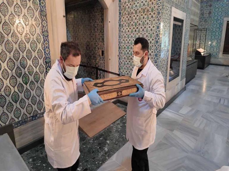 Osmanlı döneminin en büyük Mushafı Topkapı Sarayında ilk kez sergileniyor
