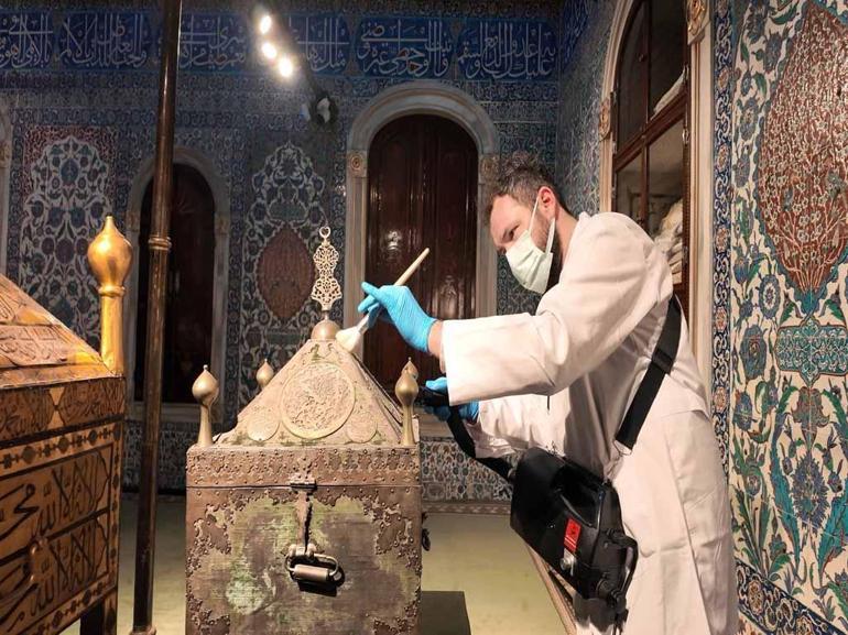 Osmanlı döneminin en büyük Mushafı Topkapı Sarayında ilk kez sergileniyor