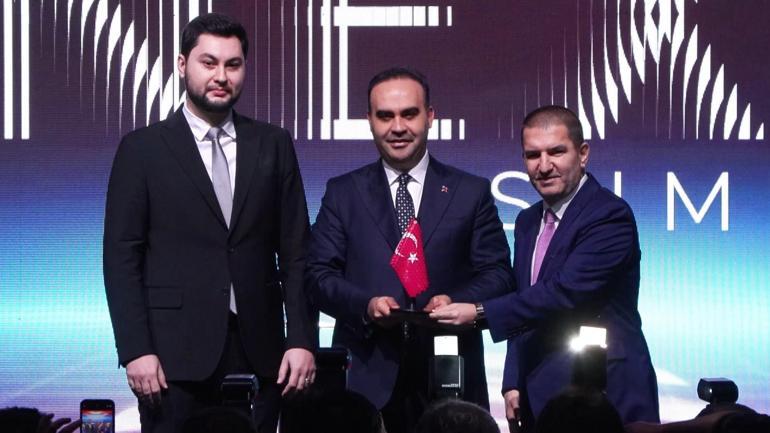 Bakan Kacır: 2030a dek 10 milyar dolarlık veri merkezi ve yapay zeka yatırımını harekete geçireceğiz