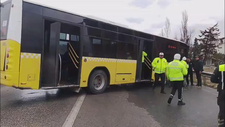 Büyükçekmecede İETT otobüsü kaza yaptı; 5 yaralı