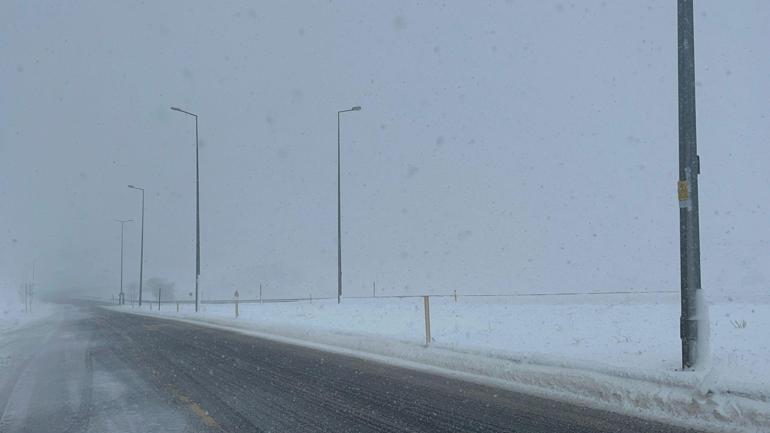 Kayseri-Erciyes kara yolu trafiğe kapatıldı