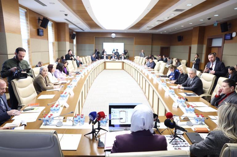 Bakan Memişoğlu: 2025te 2 milyon 200 bin kadına ücretsiz meme kanseri taraması yaptık