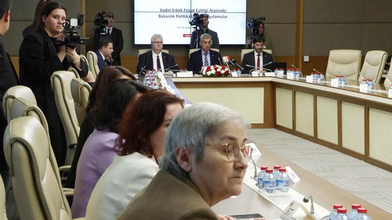 Bakan Memişoğlu: 2025te 2 milyon 200 bin kadına ücretsiz meme kanseri taraması yaptık