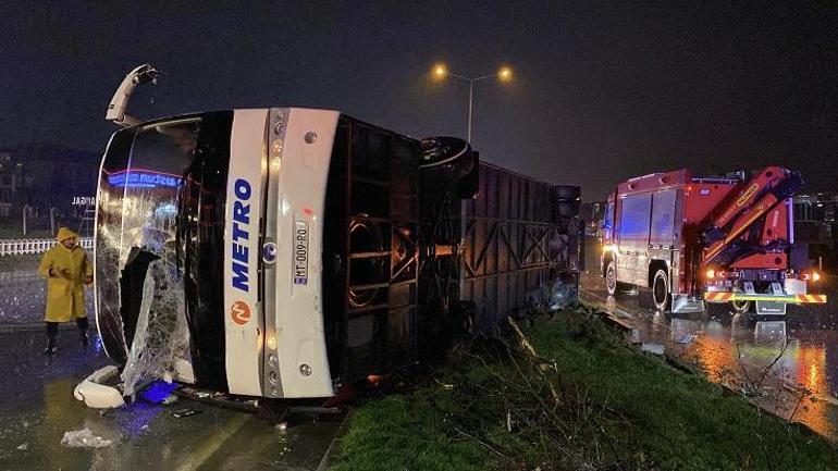 Samsun’da yolcu otobüsü devrildi: 6 yaralı