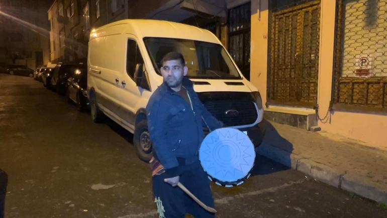İstanbulda ramazan davulcuları ilk sahurla birlikte göreve başladı