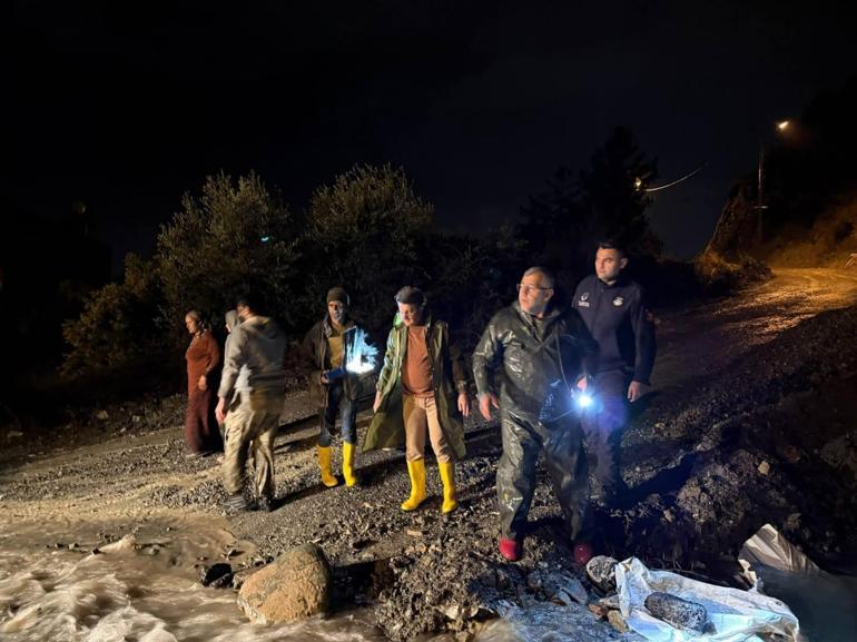 Hatayda toprak kayması