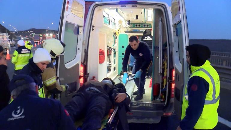 Beykozda otoyolda kamyon TIRa çarptı; sıkışan şoförü itfaiye kurtardı