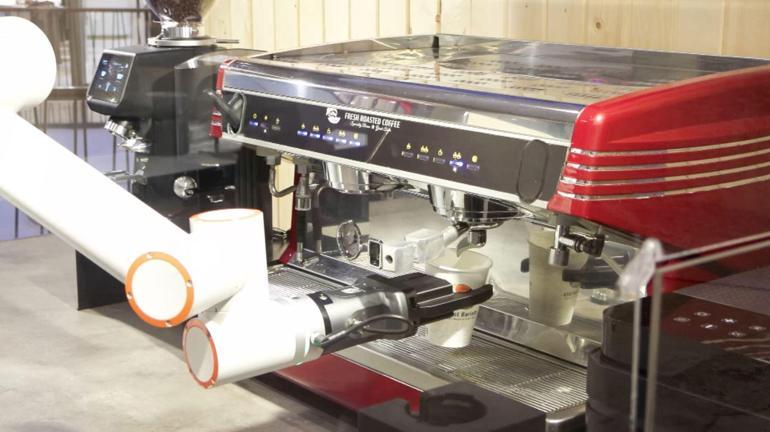 Kahve sektöründe yapay zeka destekli Robotik Barista sistemi