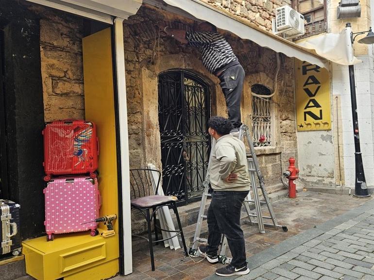 Antalyanın tarihi ve turistik merkezi Kaleiçinde tente krizi