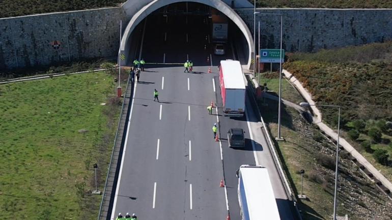 Kuzey Marmara Otoyolunda tünelde tanker devrildi; trafik yoğunluğu oluştu