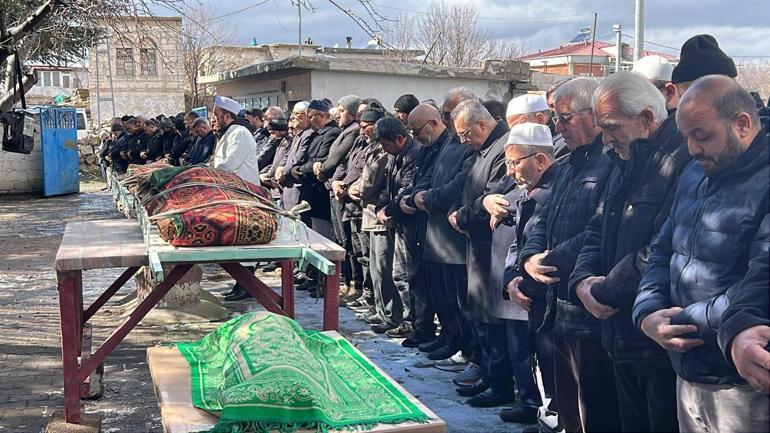 Kardeşi, yengesi ve yeğeninin cenaze namazını kıldırırken fenalık geçirdi