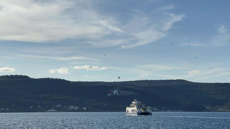 Bozcaada ve Gökçeadada feribot seferlerine fırtına engeli