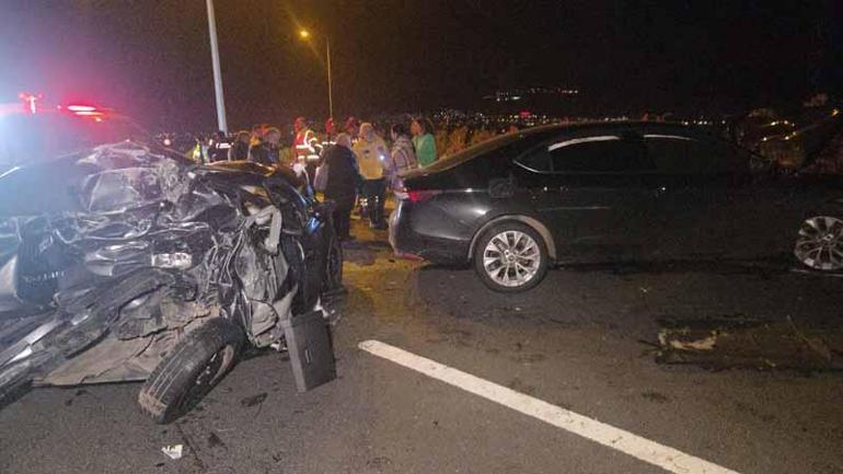 Seyir halindeyken aniden arızalanan otomobile kamyon çarptı: 1 yaralı