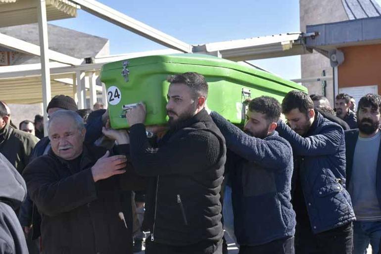 Teravih namazı giderken otomobilin çarptığı kayınvalide ile gelin öldü