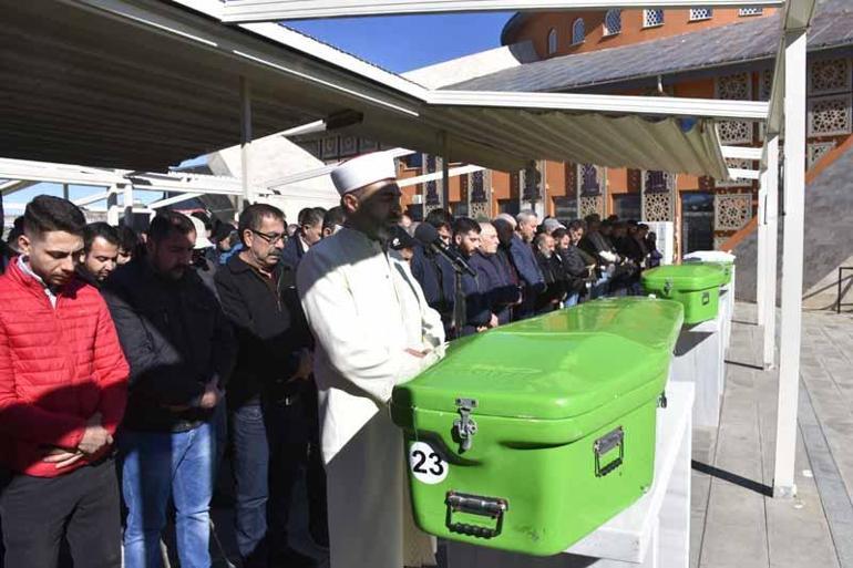 Teravih namazı giderken otomobilin çarptığı kayınvalide ile gelin öldü