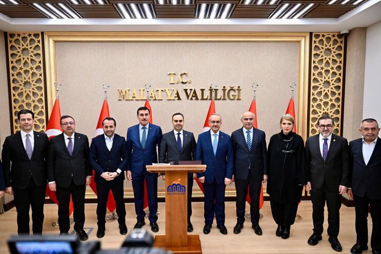 Bakan Kacır: Petrol ve doğal gazla sınır ötesi ortaklıkları derinleştiriyoruz