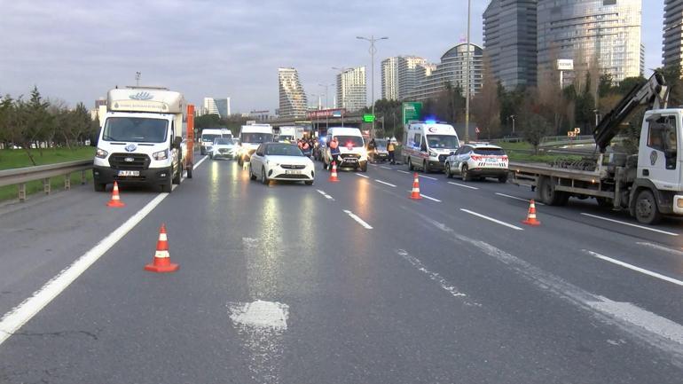 Bağcılarda aracından inen şoföre önce otomobil ardından cip çarptı; 1 ölü