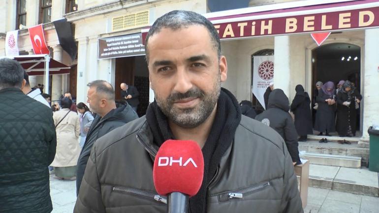 Ziyarete açılan Hırka-i Şerife yoğun ilgi