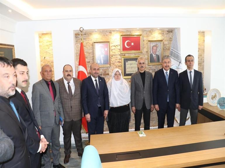 Bakan Uraloğlu, Mihalgazi Belediye Başkanı Akgünü ziyaret etti