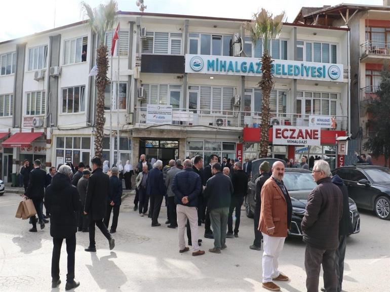 Bakan Uraloğlu, Mihalgazi Belediye Başkanı Akgünü ziyaret etti