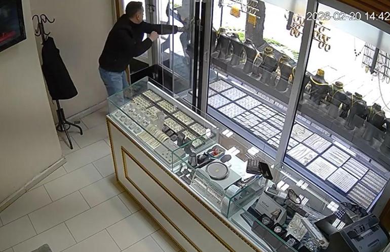 Kuyumcuya silahlı soygun girişiminde bulunan şüpheli yakalandı
