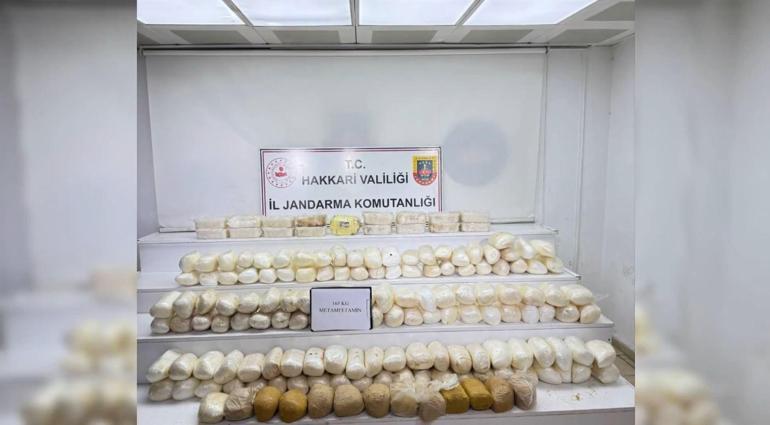 Van ve Hakkaride 406 kilo uyuşturucu madde ele geçirildi