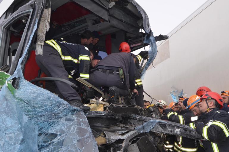 Erzurumda zincirleme kaza: 20 yaralı