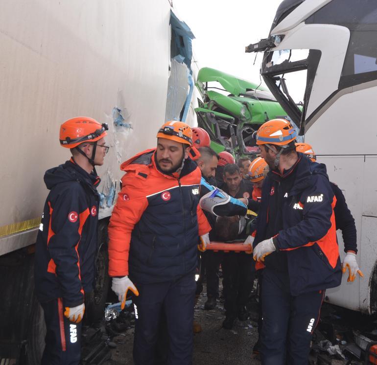 Erzurumda zincirleme kaza: 20 yaralı